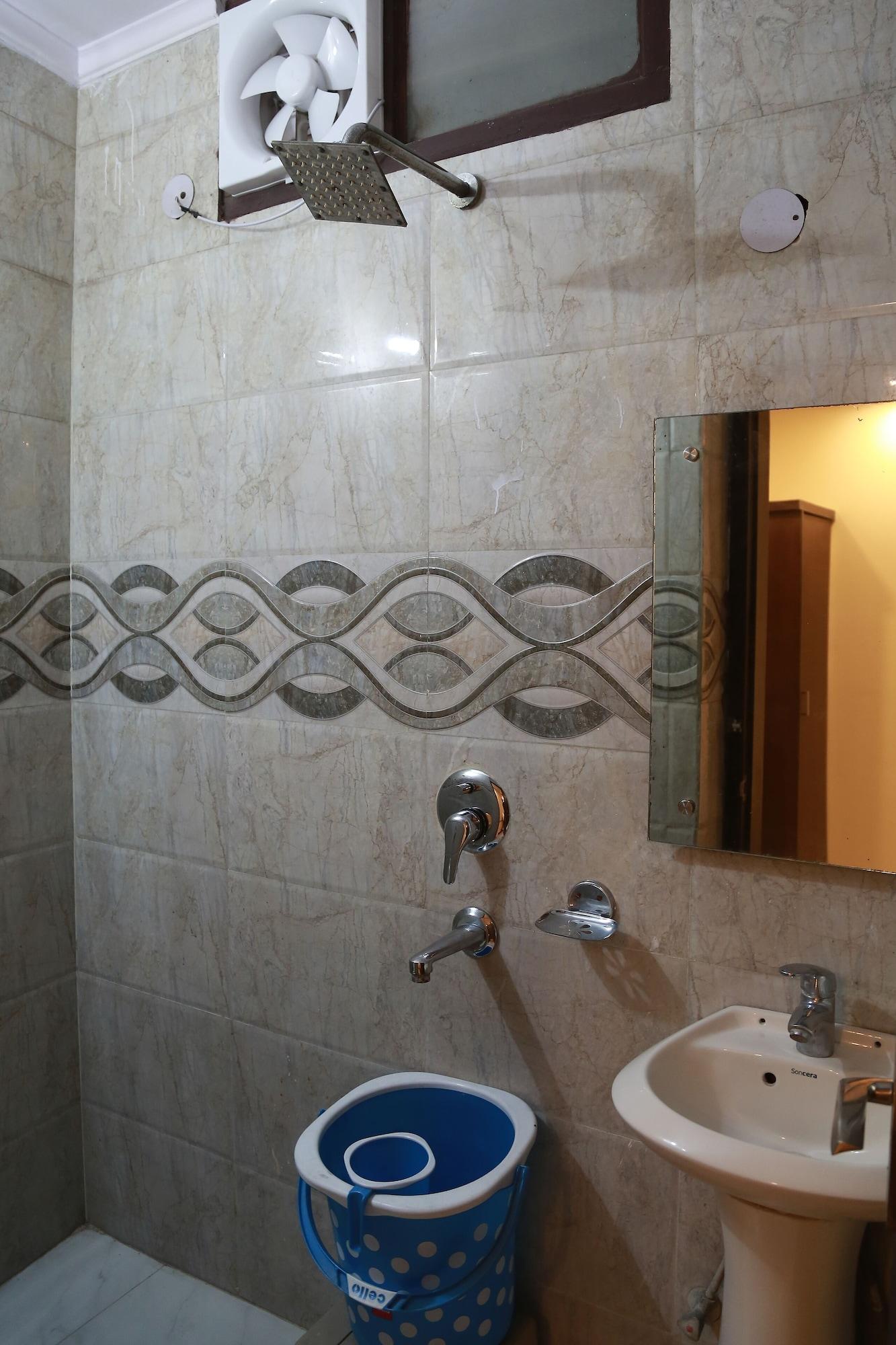 Hotel Shivam International - A Well Hygiene Property All Staff Vaccinated " Нью-Делі Екстер'єр фото